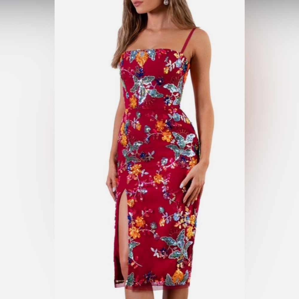 NWOT HELSI stunning sequin floral cocktail dress.Simply gorgeous from Neiman’s